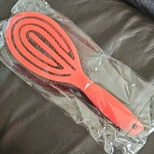 NWT Silicone Slotted Hair Brush